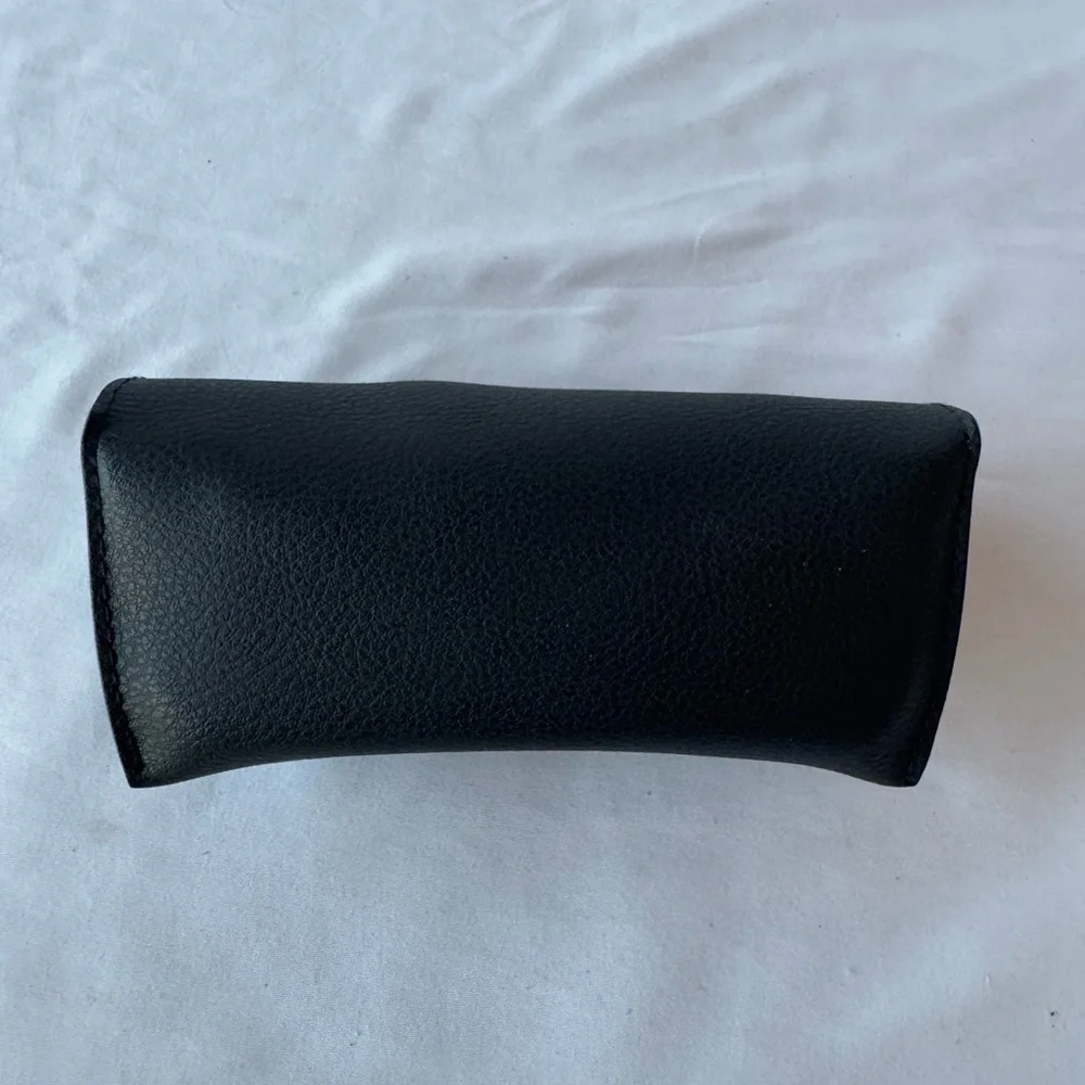 Ray-Ban Black Sunglass Case with Cleaning Cloth Included - Picture 2 of 8